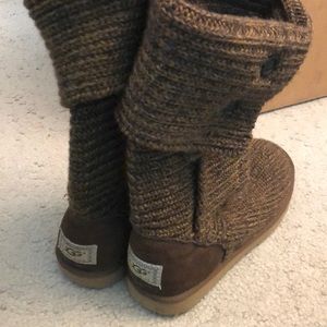 Like new Ugg Knitted boot size 7 brown OBO